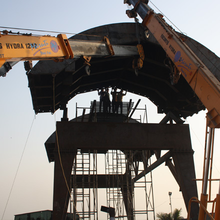 Navyuga Hydrualic Tunnel Gantry